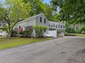 70 Maple St, West Newbury MA 01985