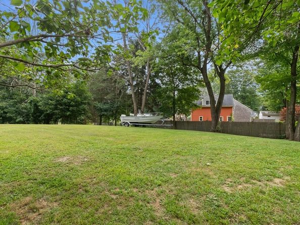 70 Maple St, West Newbury MA 01985
