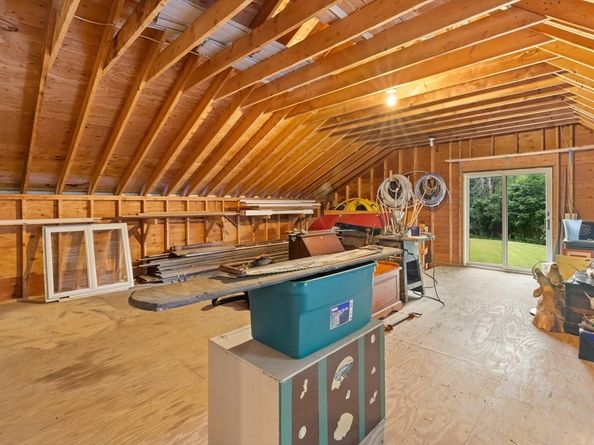 70 Maple St, West Newbury MA 01985