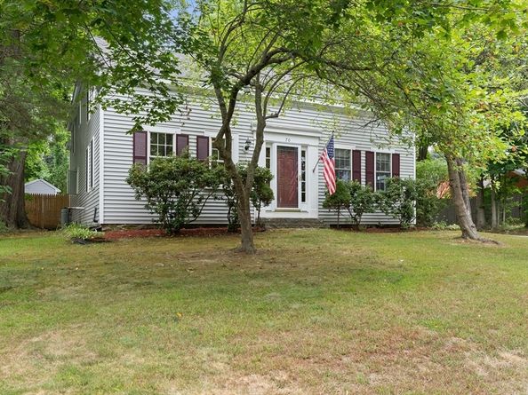70 Maple St, West Newbury MA 01985