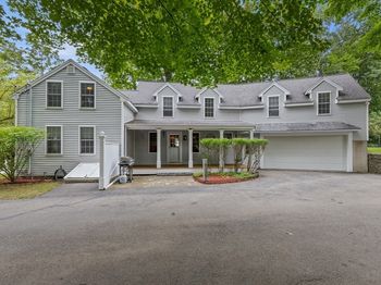 70 Maple St