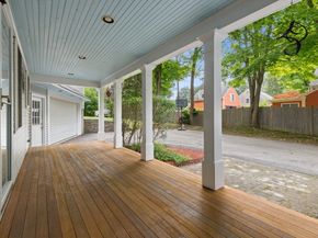 70 Maple St, West Newbury MA 01985