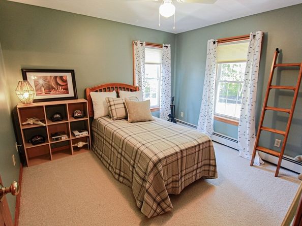 64 Britney Dr, Holden MA 01520