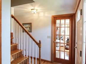 64 Britney Dr, Holden MA 01520
