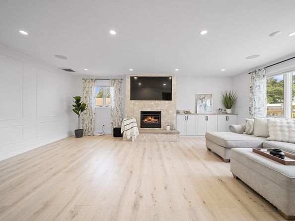 8 Butterworth Rd, Beverly MA 01915