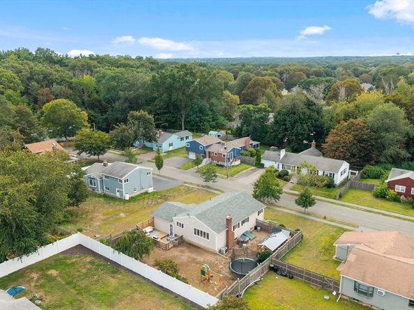 8 Butterworth Rd, Beverly MA 01915