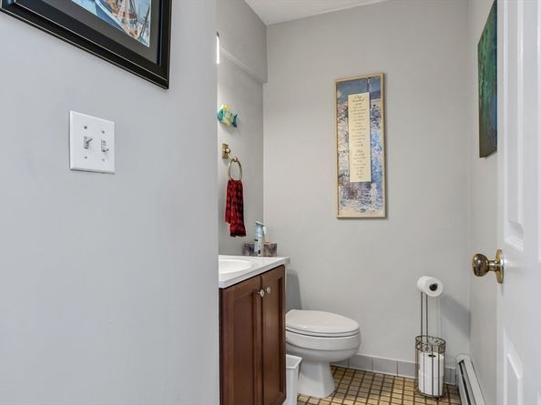 61 Front St B, Beverly MA 01915