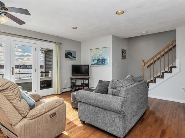 61 Front St B, Beverly MA 01915