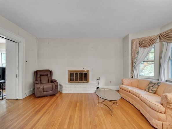 31 Maple Street, Lexington MA 02420