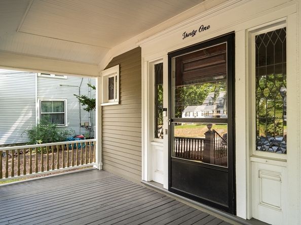 31 Maple Street, Lexington MA 02420