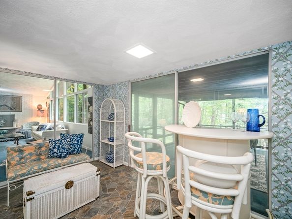 39 Indian Ridge Road, Natick MA 01760