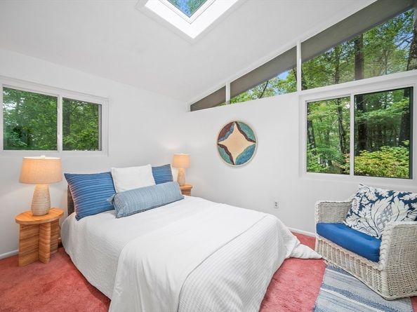 39 Indian Ridge Road, Natick MA 01760