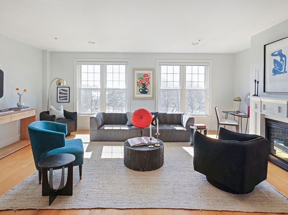 1306 Columbia Rd 5C, Boston MA 02127
