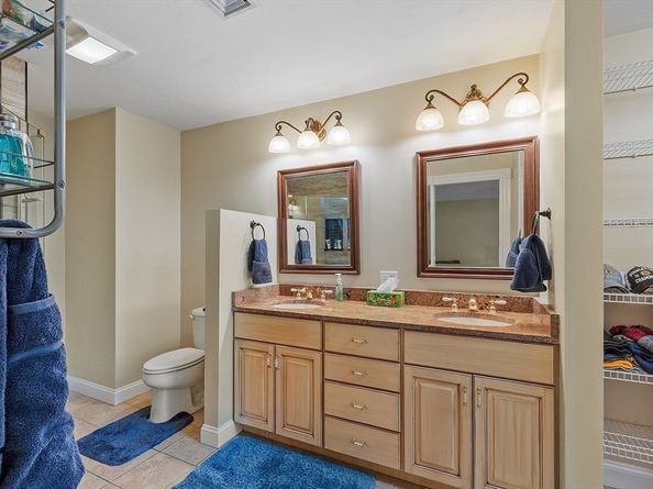 141 Pinewood Drive 10B, Gardner MA 01440