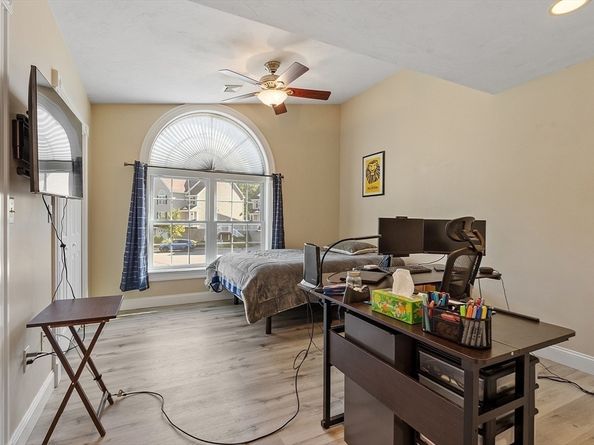 141 Pinewood Drive 10B, Gardner MA 01440