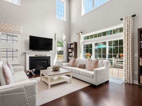 20 Jameson Dr 20, Millis MA 02054