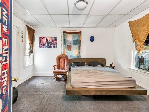 21-23 Omena Pl, Fitchburg MA 01420