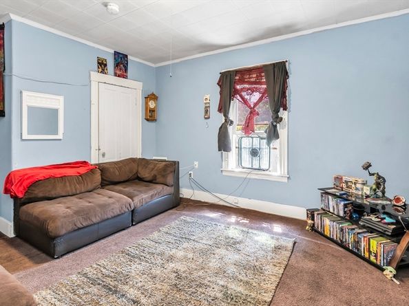 21-23 Omena Pl, Fitchburg MA 01420