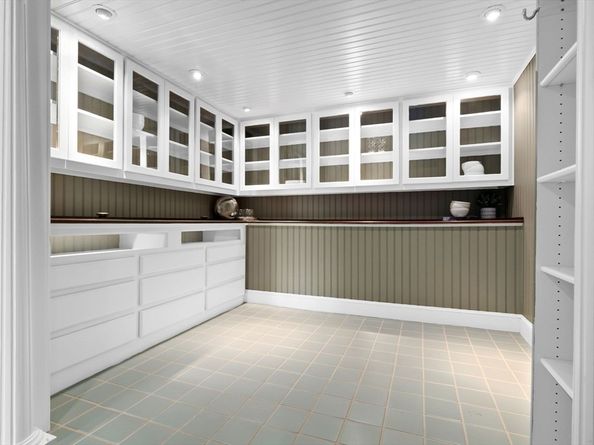 58 Eastern Point Blvd, Gloucester MA 01930