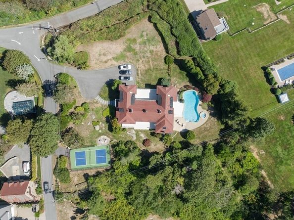 58 Eastern Point Blvd, Gloucester MA 01930