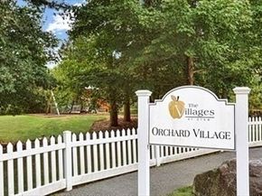28 Mcintosh Dr 22, Stow MA 01775