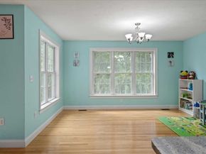 28 Mcintosh Dr 22, Stow MA 01775