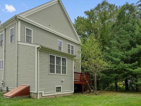 28 Mcintosh Dr 22, Stow MA 01775