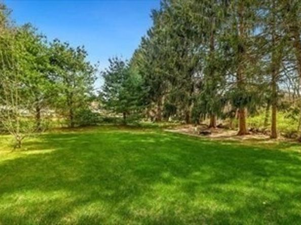 28 Mcintosh Dr 22, Stow MA 01775