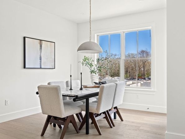 22 Common Court 22, Lexington MA 02421