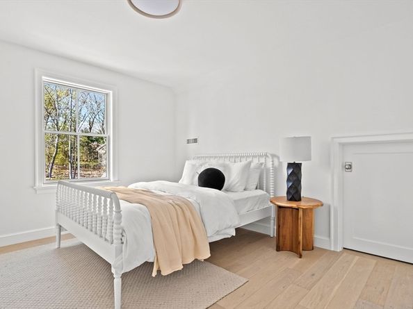22 Common Court 22, Lexington MA 02421