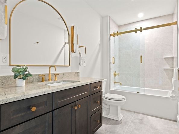 22 Common Court 22, Lexington MA 02421