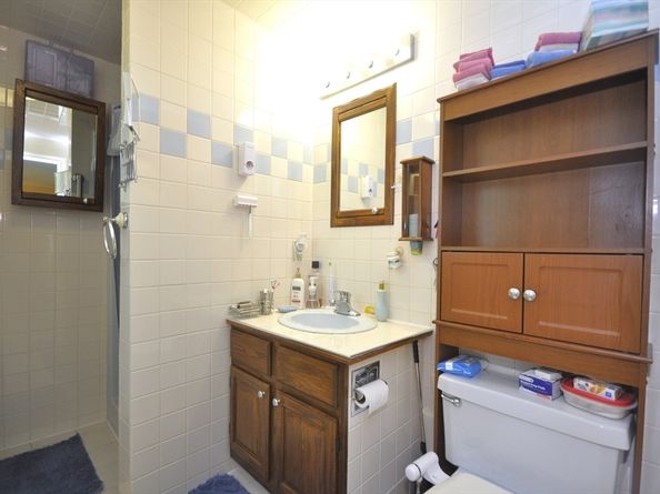 125 Walnut St, Bridgewater MA 02324