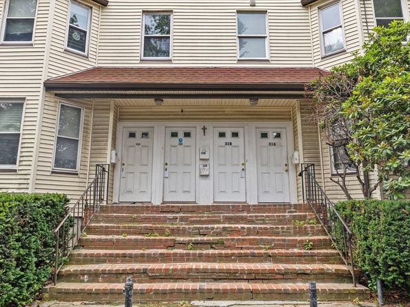 31-33 Lothrop St, Boston MA 02135