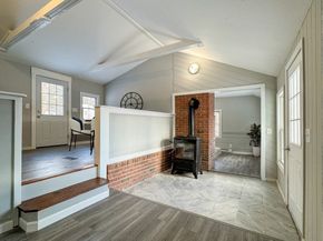 16 School House Cross Rd, Brookfield MA 01506