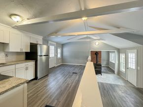 16 School House Cross Rd, Brookfield MA 01506
