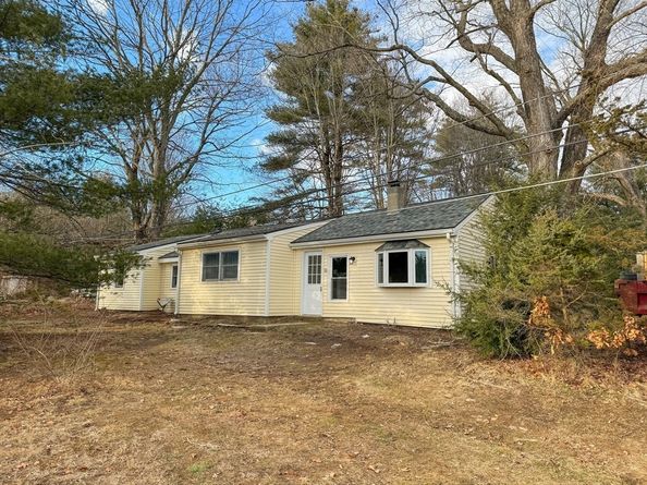 16 School House Cross Rd, Brookfield MA 01506