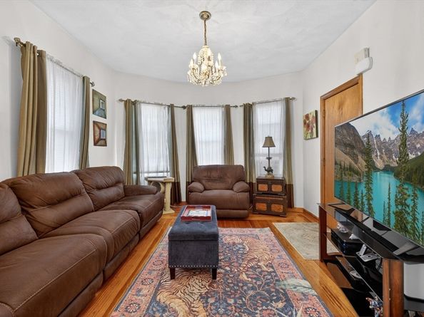 19 Bradford St, Everett MA 02149