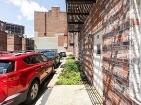 17 Bowdoin St 1B, Boston MA 02114
