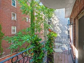 290 North St 2, Boston MA 02113
