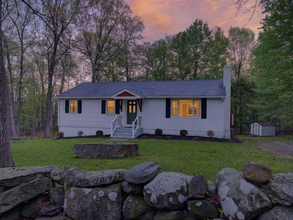 207 Bigelow St, Marlborough MA 01752