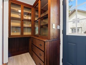 10 Oak Bluff St, Medford MA 02155