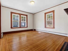 10 Oak Bluff St, Medford MA 02155