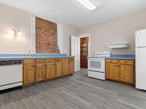 10 Oak Bluff St, Medford MA 02155