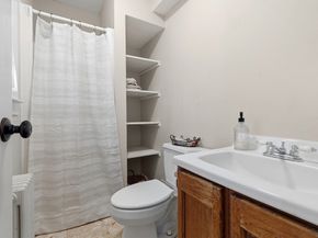 10 Oak Bluff St, Medford MA 02155
