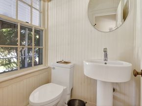1154 Main St, Hingham MA 02043