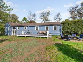 389 Marbleridge Rd, North Andover MA 01845