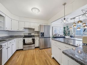 175 Tall Oaks Dr F, Weymouth MA 02190