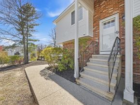 175 Tall Oaks Dr F, Weymouth MA 02190