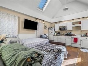 148 N Franklin, Holbrook MA 02343