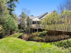 12 Fillmore Place 12, Weston MA 02493